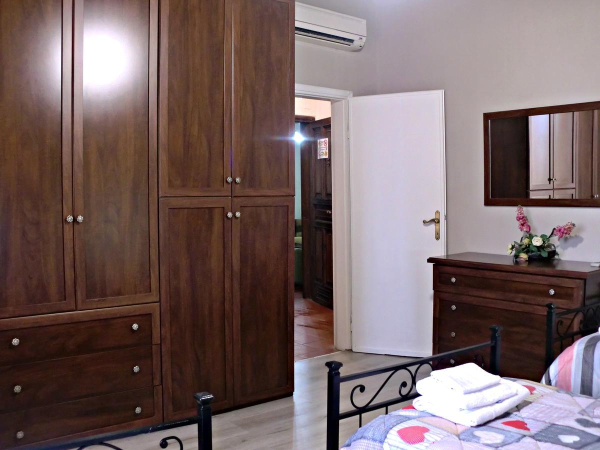 Tuscan Sun Holiday Apartments Lucca Room photo
